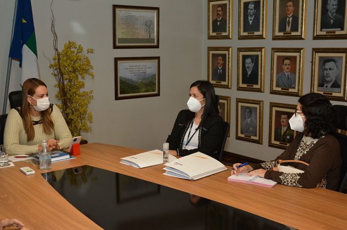 Prefeitura e Senac discutem parceria para oferta de cursos de educação profissional