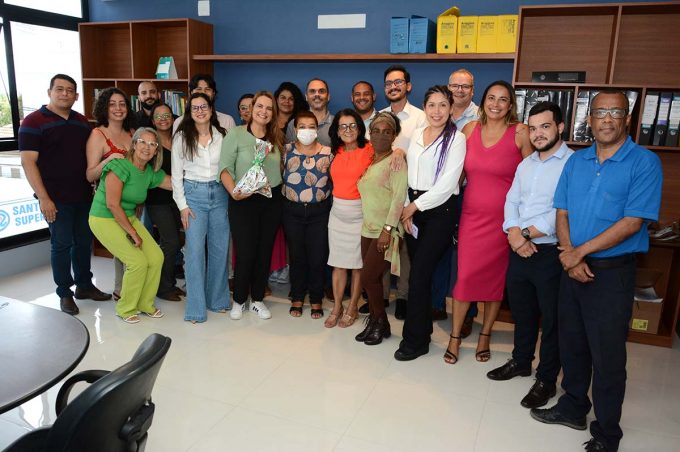 Prefeita conclui agenda de visitas às secretarias do município para cumprimentar servidores