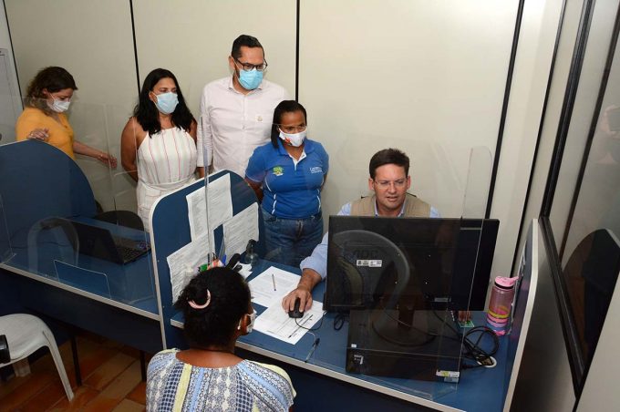Ministro da Cidadania visita Cras do Vila América, atende usuários e elogia avanço das políticas sociais no município