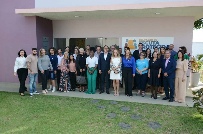 Autoridades municipais, estaduais, federais e internacionais participam de visita institucional guiada ao Cidca e ao Complexo de Escuta Protegida