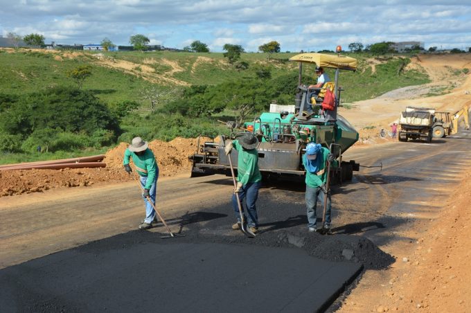 Prefeitura inicia pavimentação do trecho 2 do Corredor Perimetral