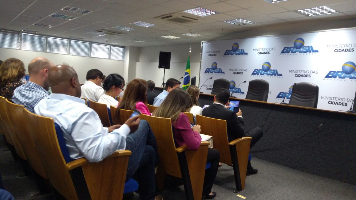 Prefeitura participa de capacitação sobre o Cartão Reforma