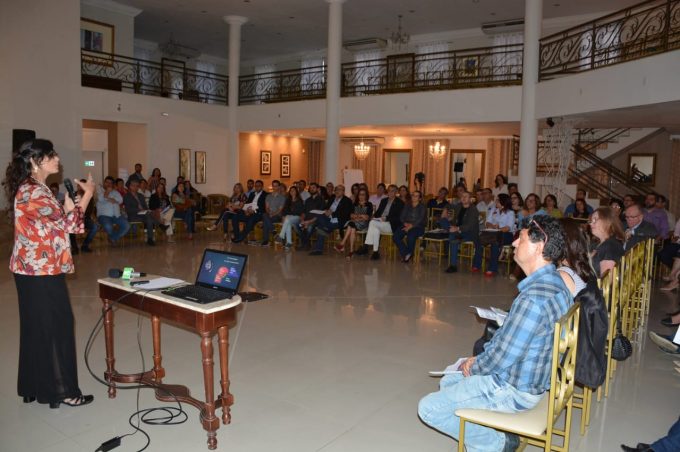 Governo Municipal participa de evento sobre Fluxonomia 4D com consultora da ONU