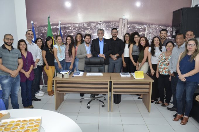 Gestão Mais Transparente do Nordeste: Prefeito premia servidores da Transparência e Controle