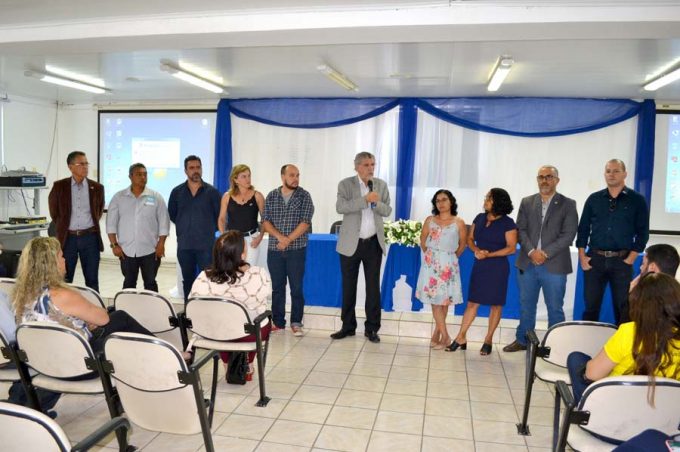 Prefeito e equipe da Educação conhecem modelo de Escola em Tempo Integral de Brumado