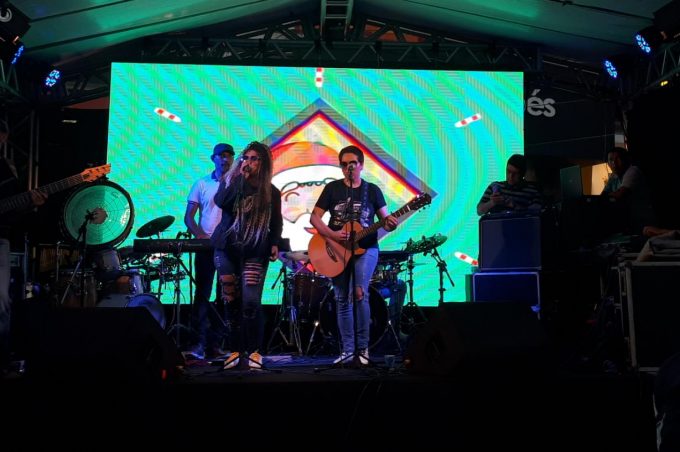 Natal Conquista de Luz: Pop rock de Bia e Iracema e a MPB de Adriano Souza animam a Praça nesta sexta (20)