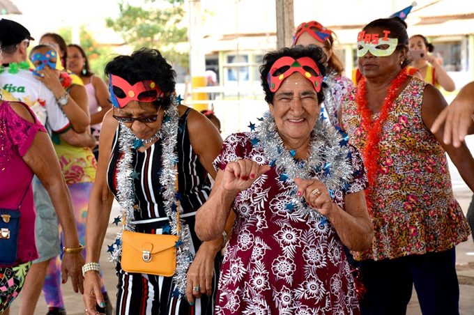 Sábado de Carnaval para os Idosos atendidos pela Prefeitura