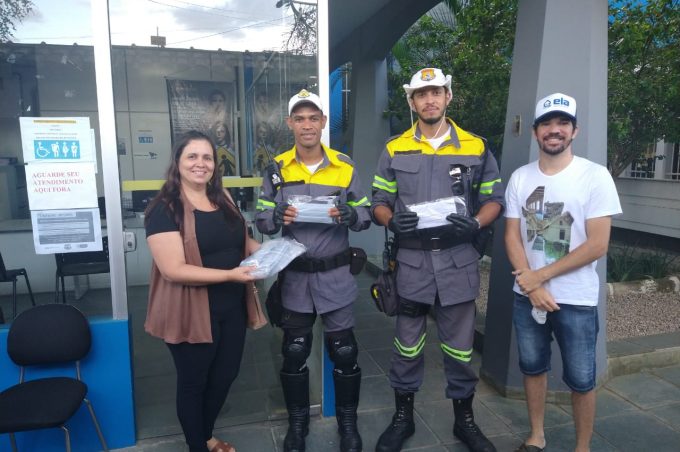 Mais parcerias no combate ao Covid-19: agentes de trânsito e infraestrutura recebem máscaras doadas pelo Ministério Comunidade Cristã