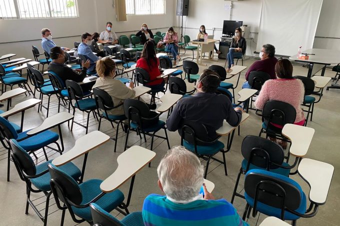 Secretaria de Saúde reúne gestores dos hospitais para discutir estratégia de fluxo de atendimento dos pacientes com coronavírus