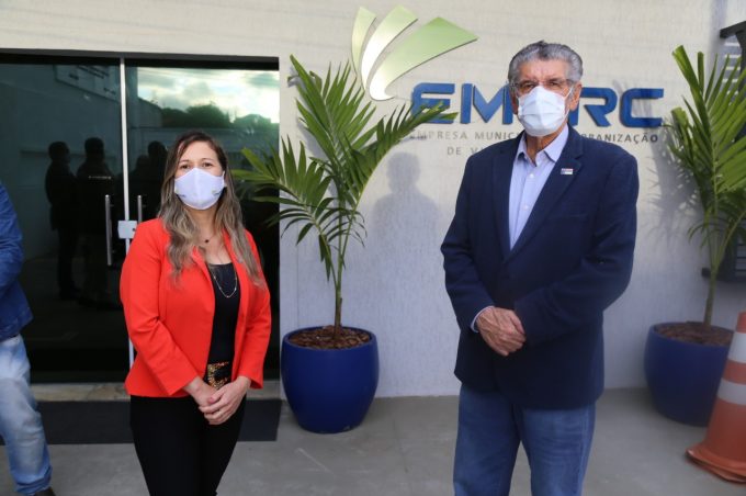 Prefeito visita novas instalações da Emurc