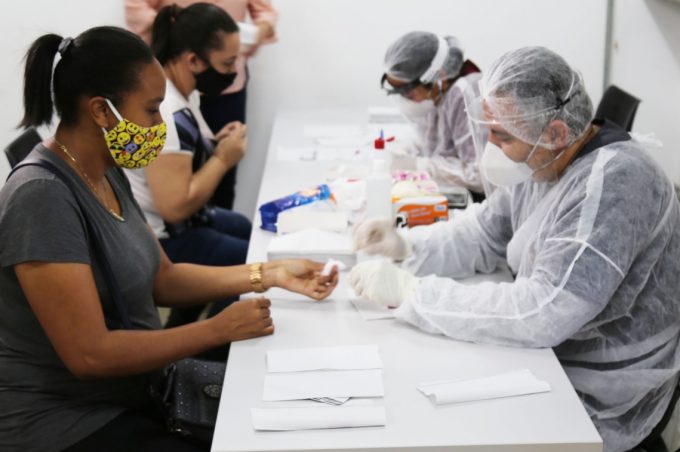 Combate ao coronavírus: servidores da Saúde passam por nova testagem