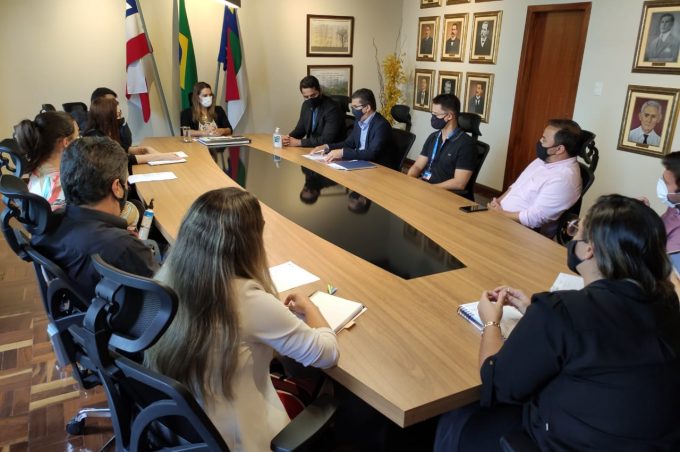 Prefeitura e Superintendência Regional da Caixa fazem balanço das ações em primeira reunião do ano