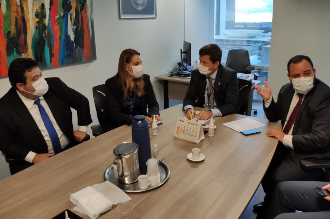 Governo Municipal e Ministério da Saúde discutem ampliação de recursos para combate à COVID-19