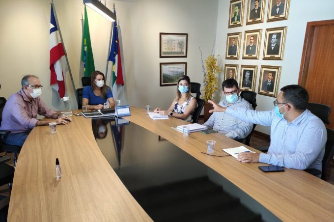 Comitê de Gestão de Crise se reúne para discutir resultados das medidas restritivas no município