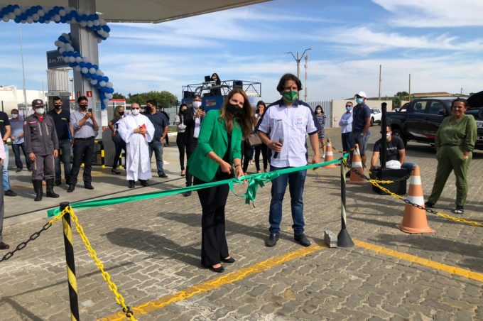 Prefeita participa de inauguração do primeiro posto de Gás Natural Veicular da região