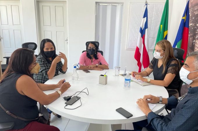 Prefeita estreita diálogo com representantes dos condomínios Minha Casa Minha Vida