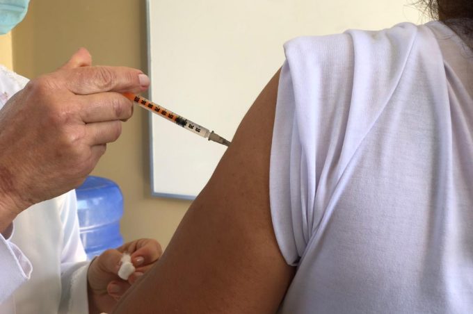 SMS vacinou hoje mais de 3 mil pessoas. Nesta quarta-feira a 1ª dose será para 38 anos ou mais