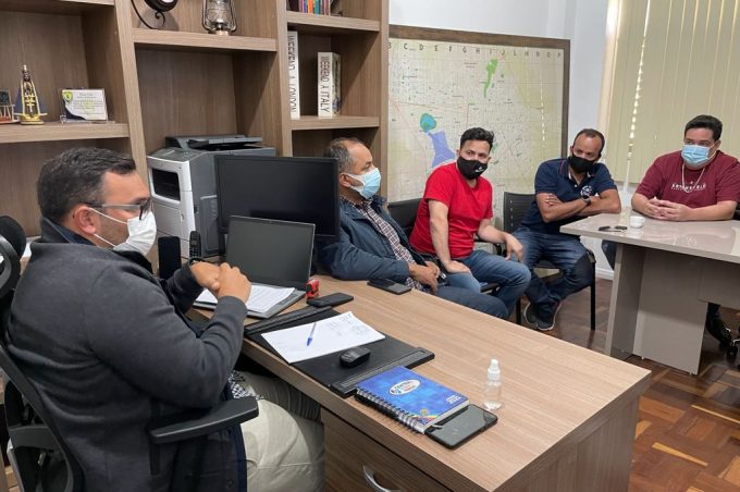 Prefeitura e produtores de eventos debatem liberação das atividades