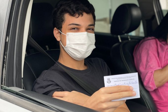 Mais 2.714 adolescentes foram vacinados e nesta quinta-feira haverá apenas 2ª e 3ª doses nas unidades