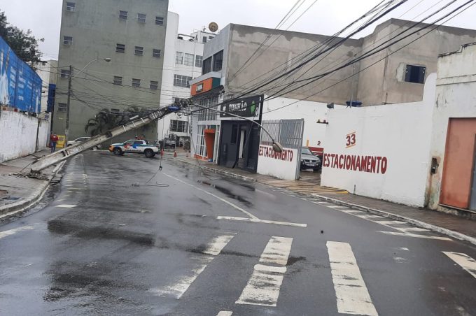 Acidente provoca mudança no trânsito da Vivaldo Mendes