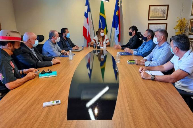 Representantes da Prefeitura de Barreiras vêm conhecer experiências da gestão tributária de Vitória da Conquista