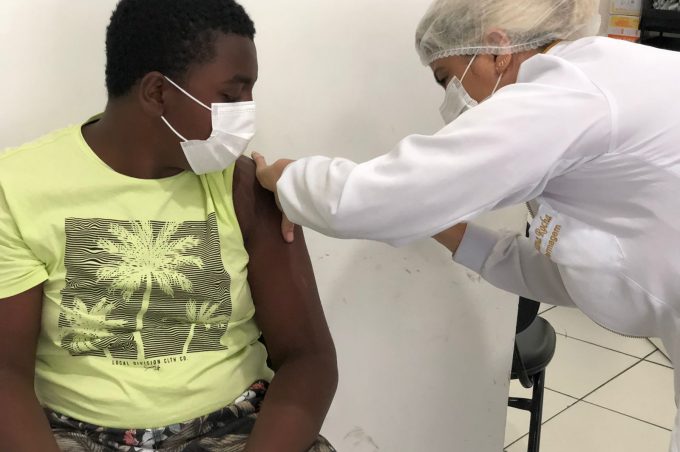 Crianças de 7 anos já podem ser vacinadas nesta quarta. Faixa etária vai até 11 anos