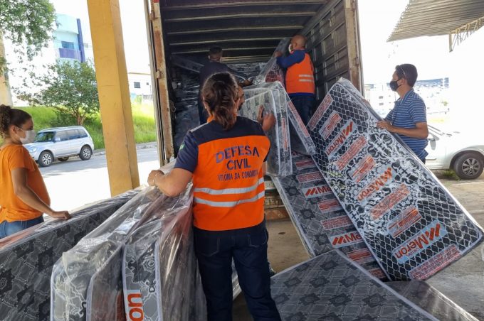 Prefeitura envia mais 402 kits de doações humanitárias para famílias da região de Bate-Pé e José Gonçalves