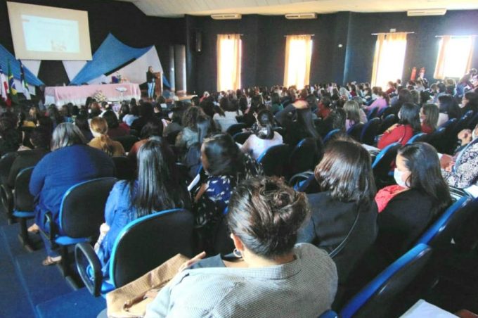 Secretaria Municipal de Educação realiza mais uma capacitação para manipuladores de alimentos da rede