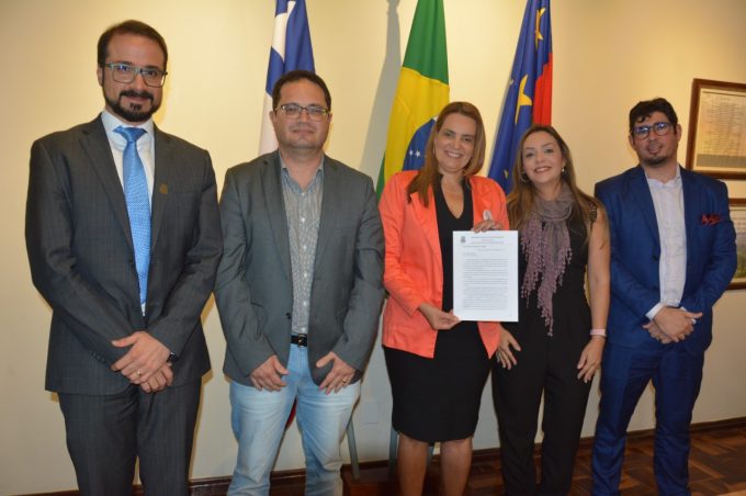 Prefeita Sheila Lemos recebe Chefe da Procuradoria da República na Bahia e trata de doação de área para a instituição