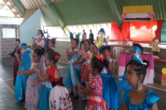 Escola Municipal Professor Paulo Freire realiza projeto de incentivo à leitura