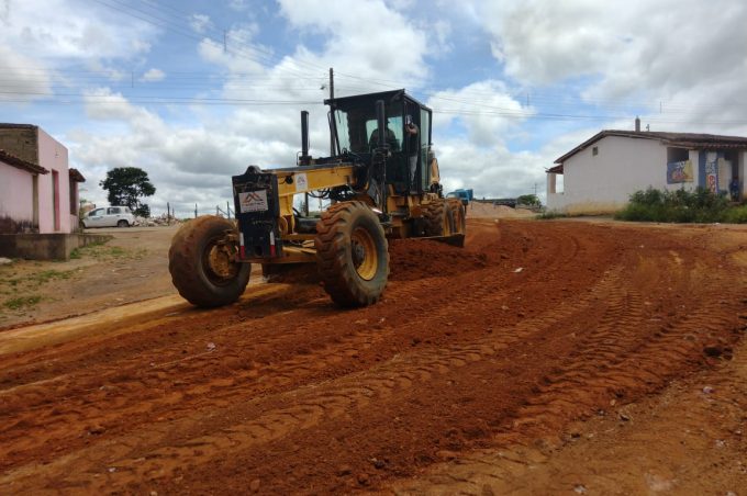 Prefeitura começa recuperação das estradas de Cabeceira do Jiboia