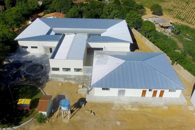 Nesta segunda-feira, Prefeitura inaugura a maior escola municipal da zona rural, no povoado de Campo Formoso