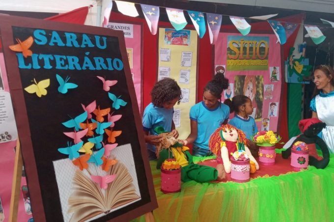 Escola Helena Cristália realiza Sarau Literário para incentivar Projeto Território da Leitura