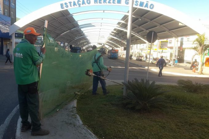 Semma intensifica ações de manutenção em praças e áreas verdes da cidade