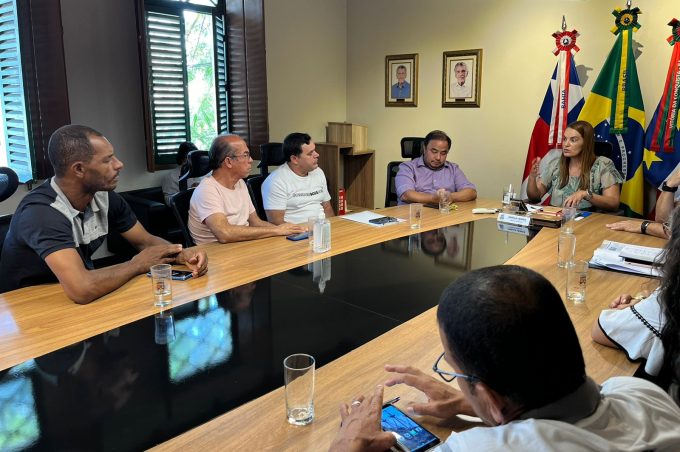 Prefeitura anuncia pavimentação no Jardim Guanabara durante reunião com moradores