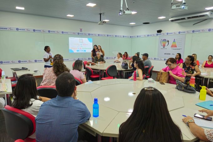 Servidores da Semdes participam de formação sobre combate ao racismo na infância