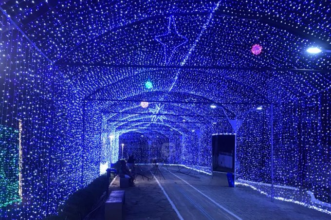 Prefeitura acende luzes do Natal Conquista de Luz neste sábado, na Praça Tancredo Neves