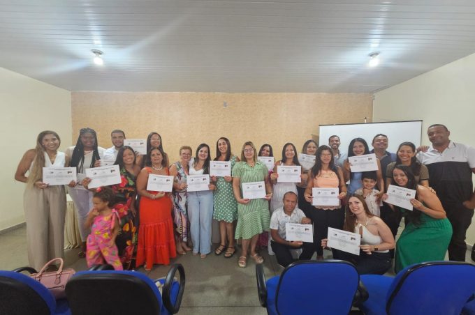 Conselheiros e conselheiras tutelares eleitos para o próximo quadriênio são diplomados