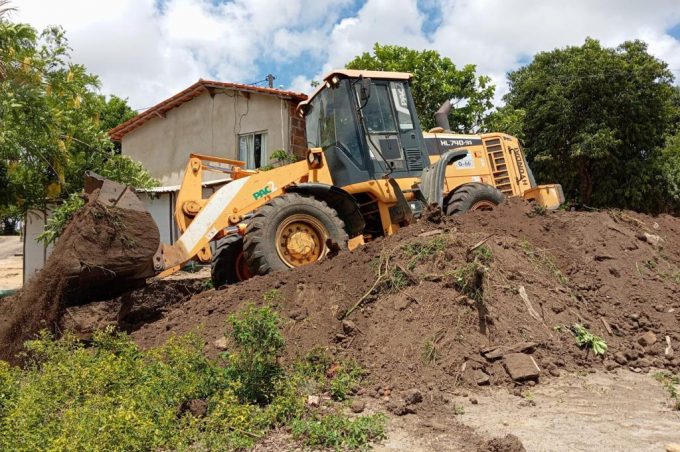 Prefeitura realiza intervenções na zona rural de Vitória da Conquista após chuvas