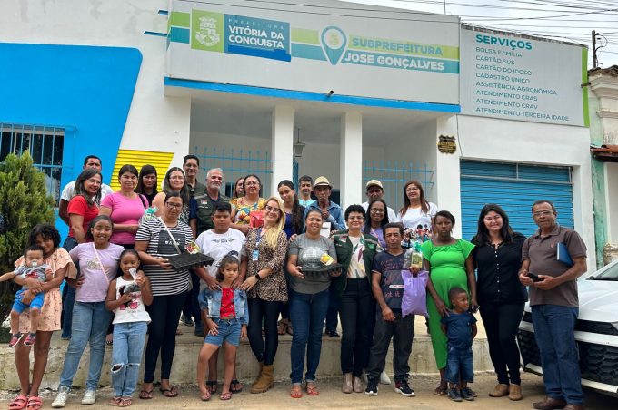 Prefeitura realiza oficina no distrito de José Gonçalves sobre instalação de hortas em pequenos espaços