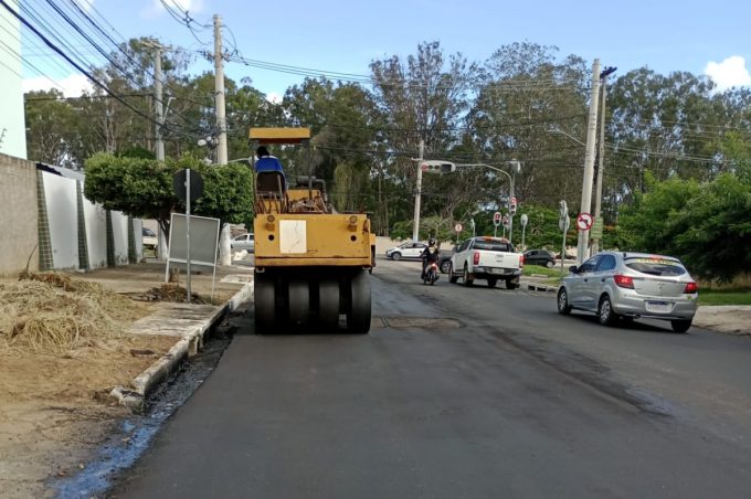 Acelera Conquista: Prefeitura finaliza recapeamento da Avenida Jorge Teixeira