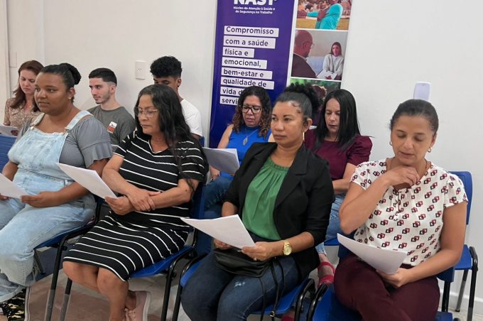 Canto coral reúne servidores municipais em primeiro ensaio do ano
