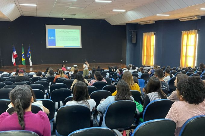 Prefeitura atualiza profissionais de saúde sobre manejo clínico dos pacientes com suspeita de dengue