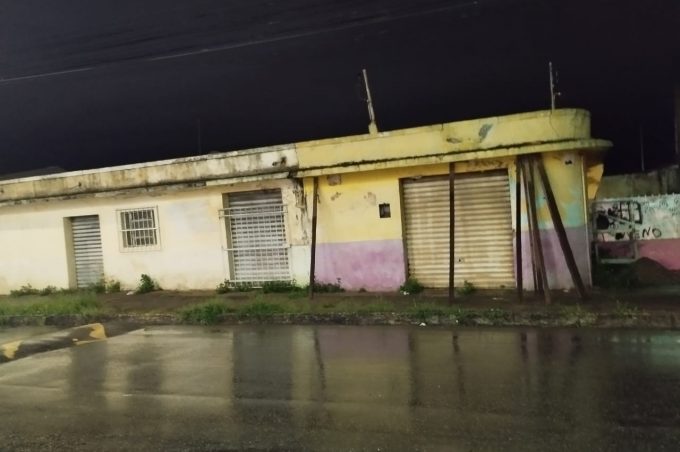 Defesa Civil notificou proprietária de imóvel com risco de desabamento desde o mês de fevereiro