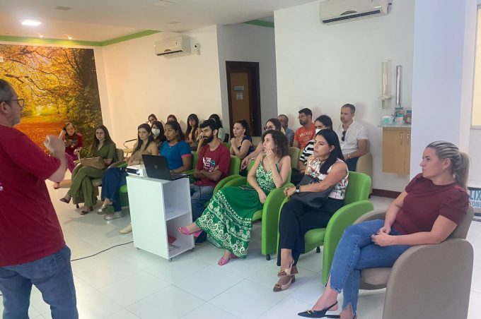 Médicos da Atenção Básica participam de capacitação promovida pela Nephron sobre saúde dos rins