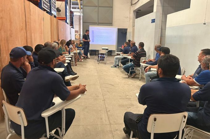 Smed realiza capacitação em Comunicação Não Violenta com servidores da área técnica e administrativa