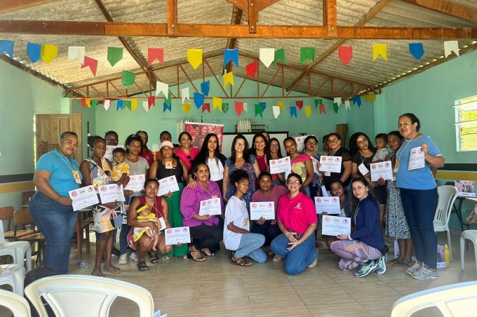 Moradoras do Quilombo do Oiteiro recebem certificação e aprendizagem sobre empreendedorismo feminino
