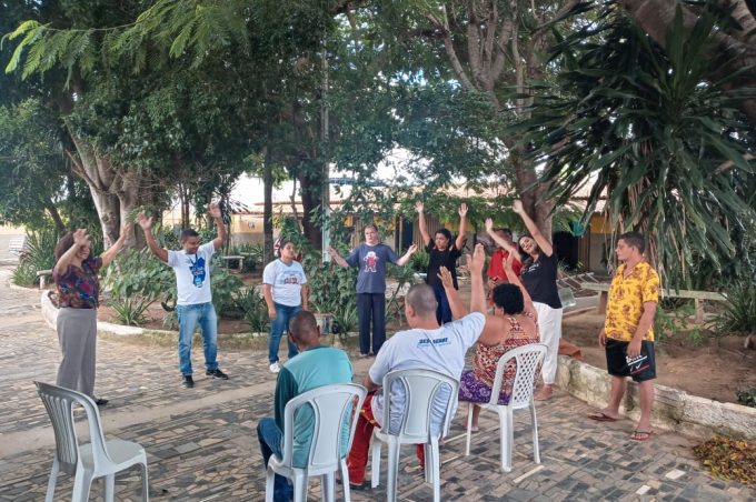 Cras Jardim Valéria realiza ação comunitária na Casa do Andarilho