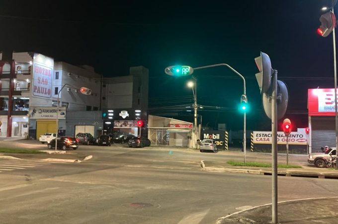 Semáforo da Avenida Maceió com a Integração entrou em funcionamento após chegada dos novos controladores