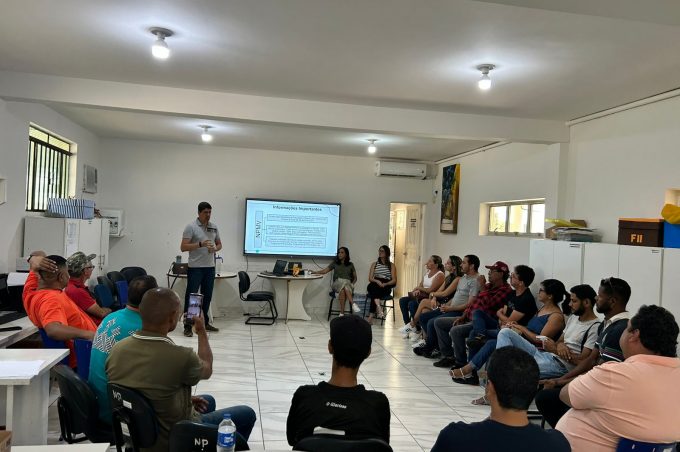 Programa Capacita Smed dialoga sobre Comunicação Não Violenta com servidores do transporte escolar municipal
